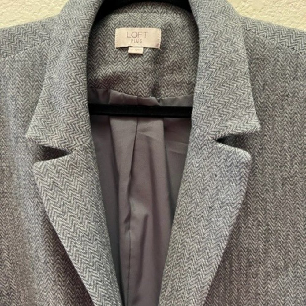 Loft Plus Grey Chevron Pattern "Wool Like" Blazer - image 3